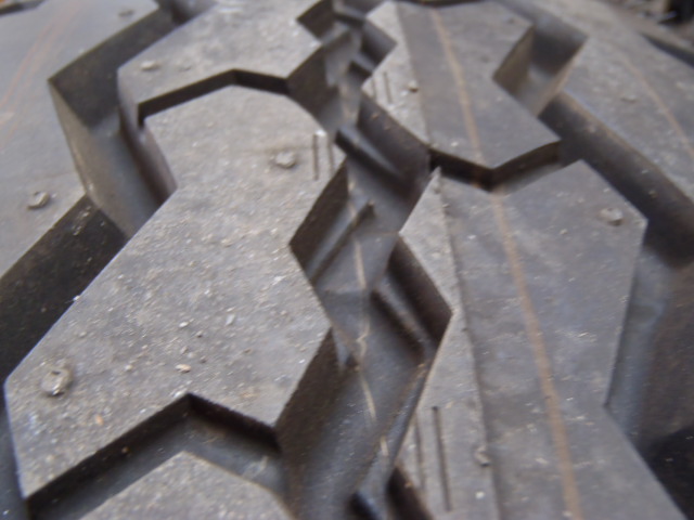 LC 70/75/78 Plechové disky + Pneu nové 7.50 R16C