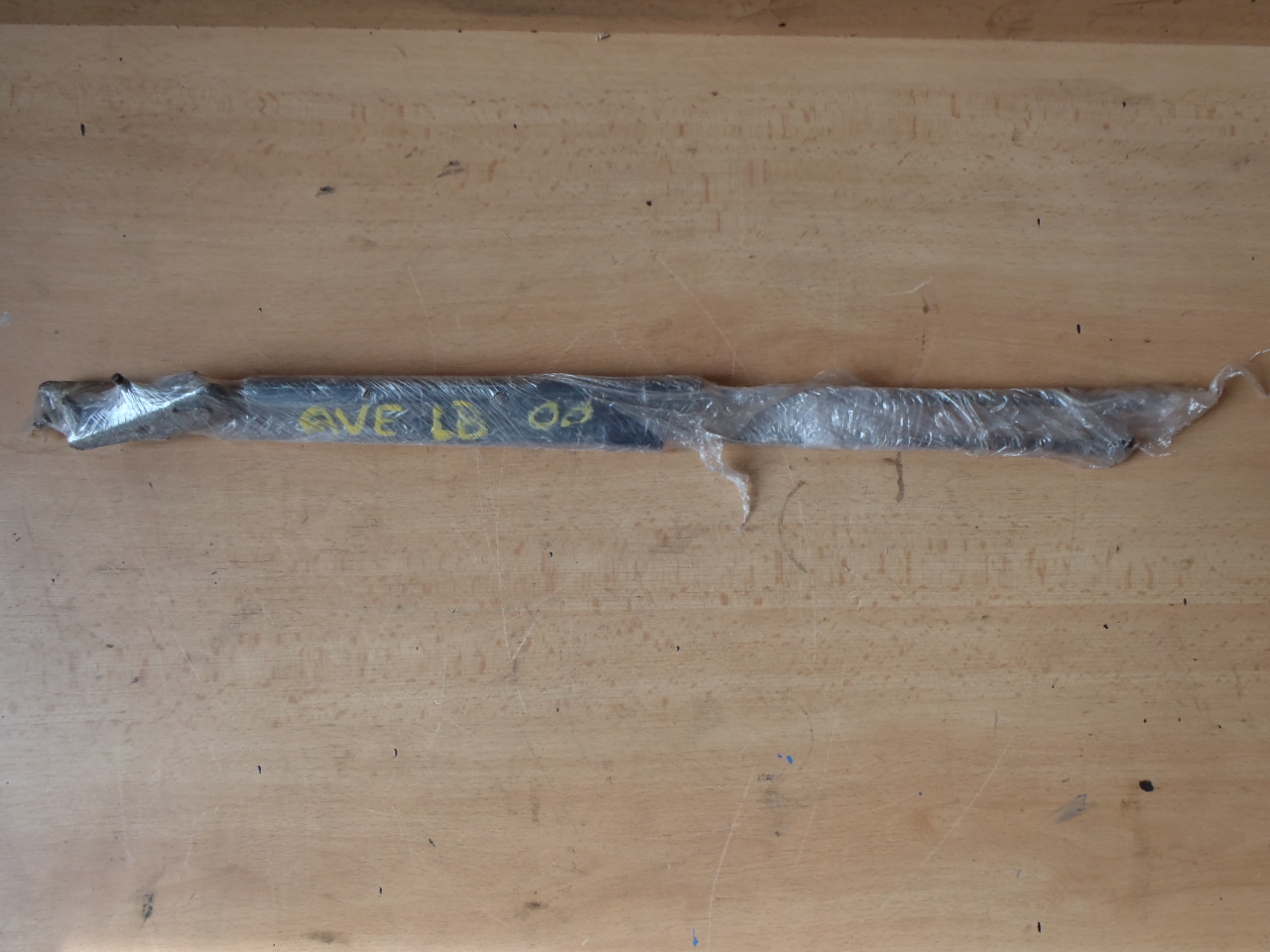 Vzpěry do kufru liftback