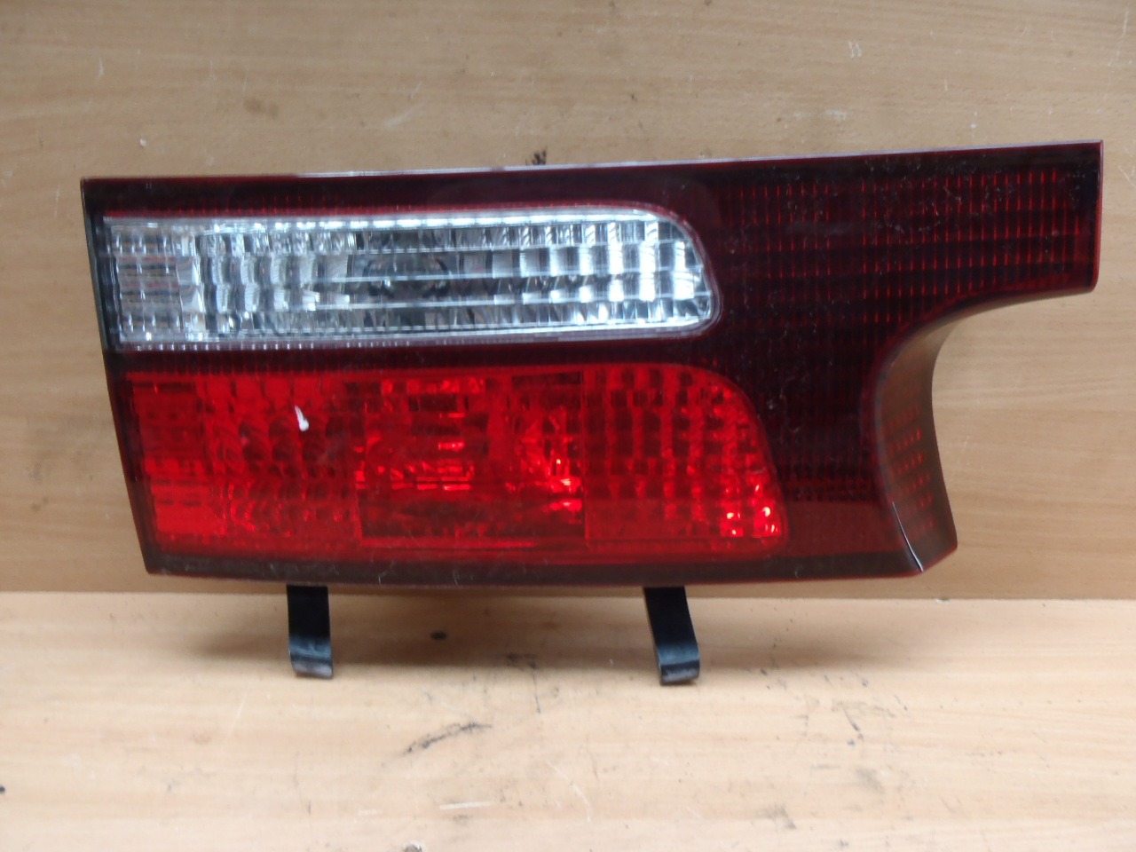 L.Z světlo do dveří