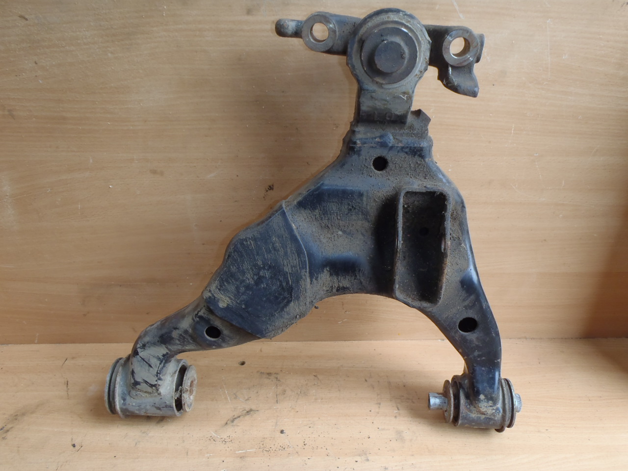 Levé spodní rameno