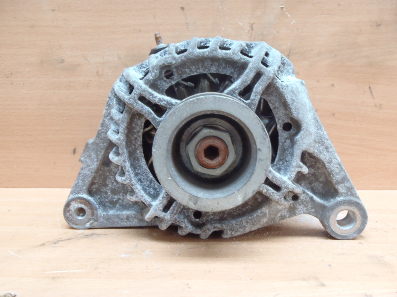 Alternátor 1.6 VVT-i