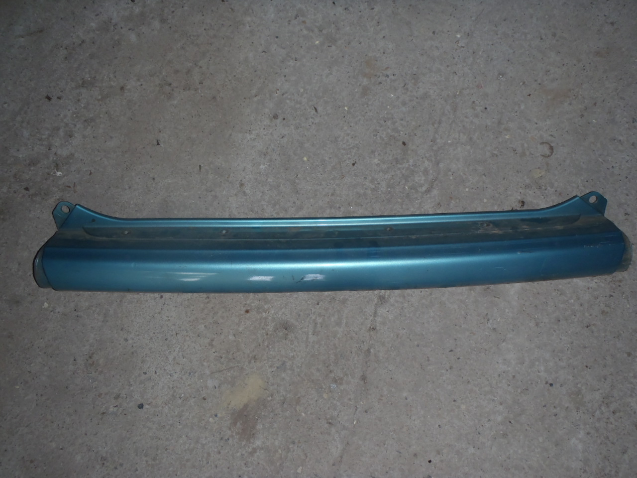 Střed zadního nárazníku