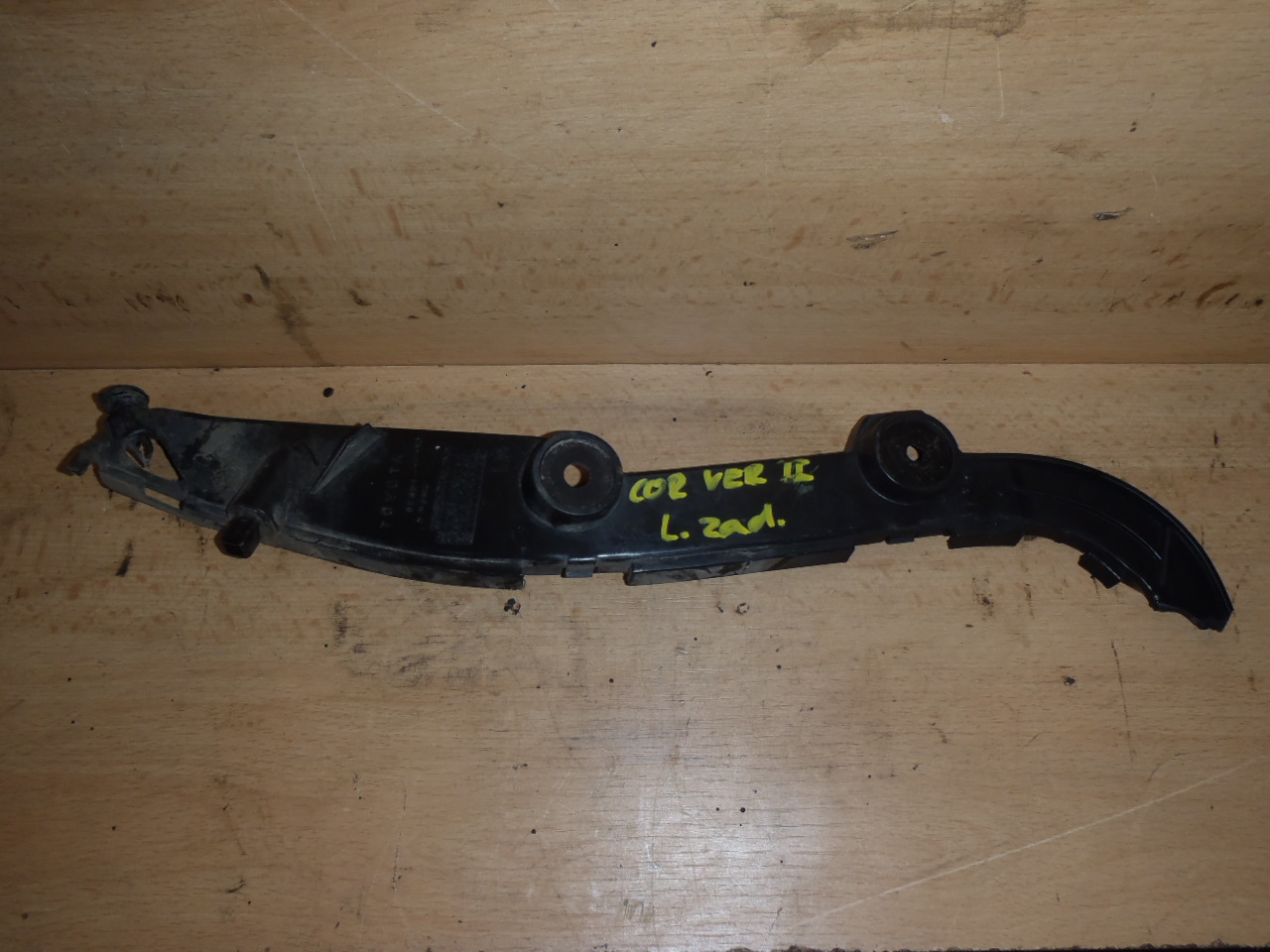 Držák zadního nárazníku L.