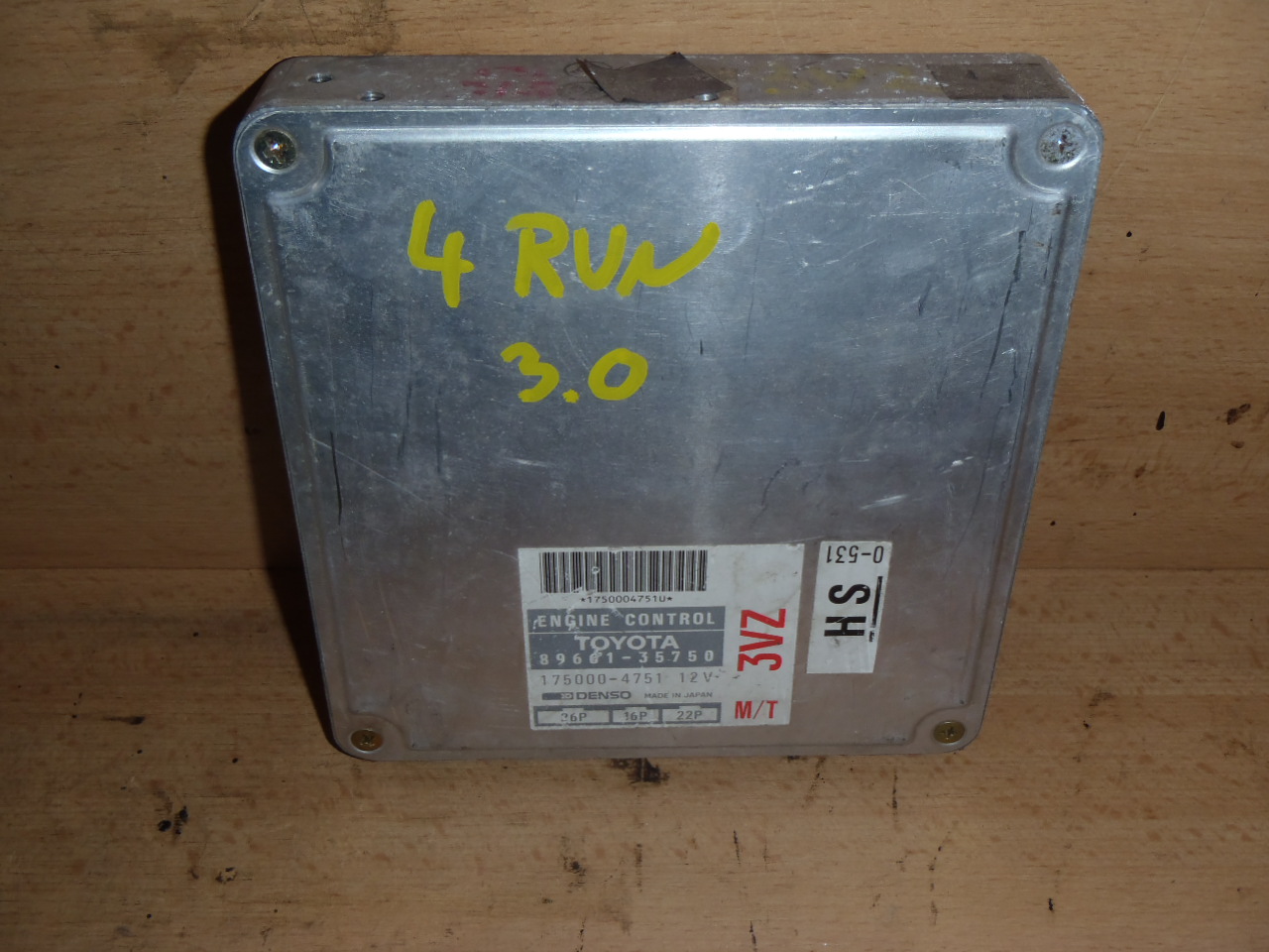 Řídící jednotka 3.0i V6