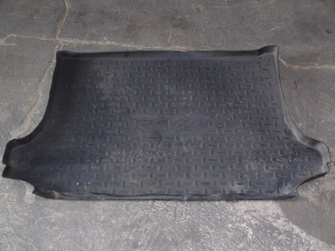 Plastová vana do kufru