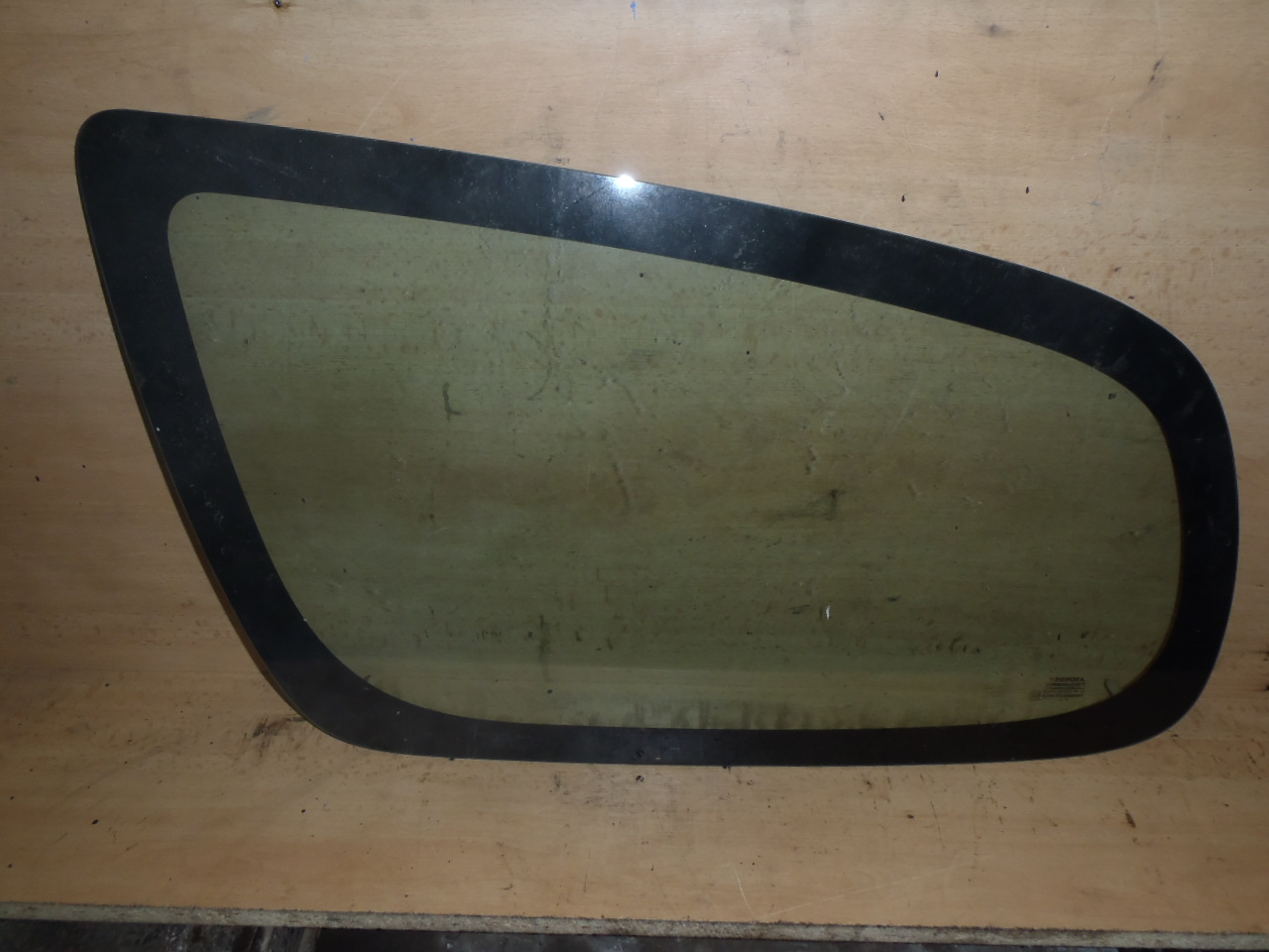 L. zadní okno 3dvéř