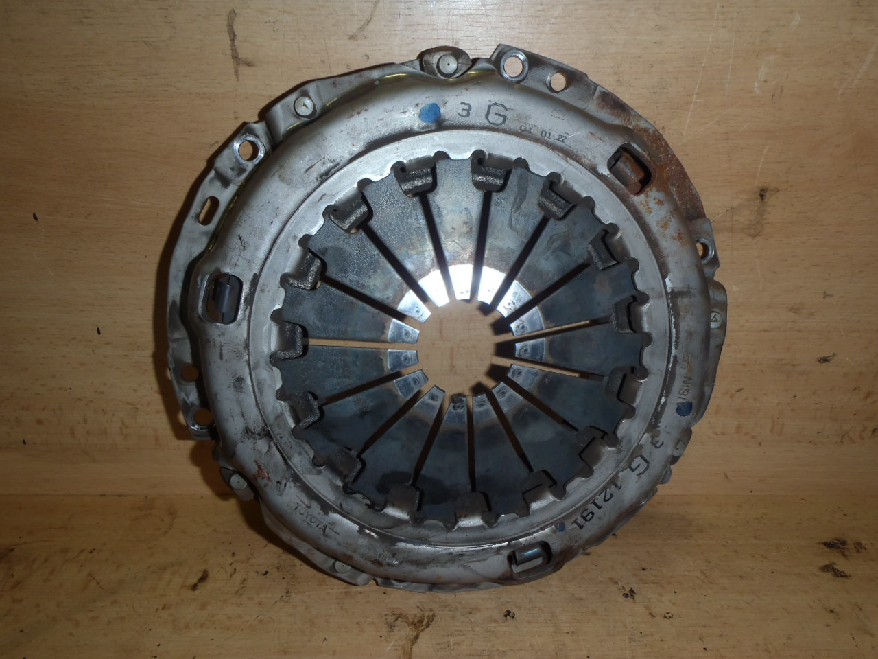 Přítlačák 1.5 VVT-i Sport