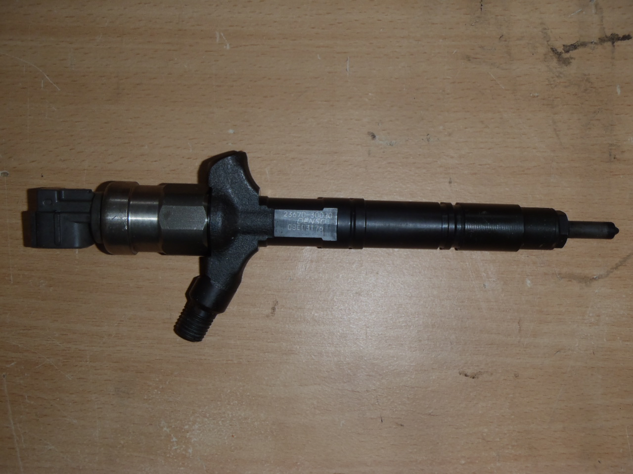 Naftový vstřik 23670-30020