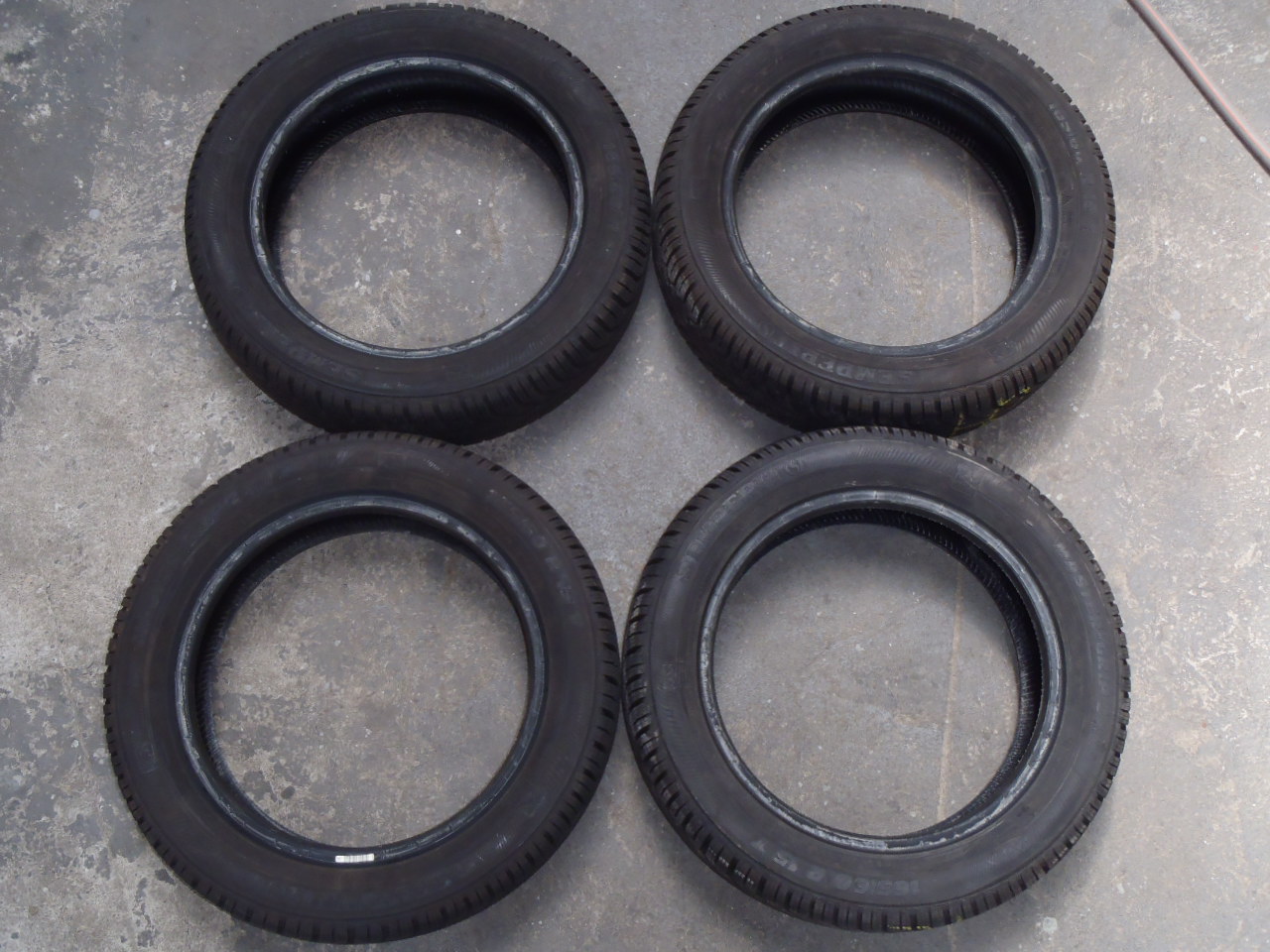 Zimní pneu 165/60/R15 (7mm)
