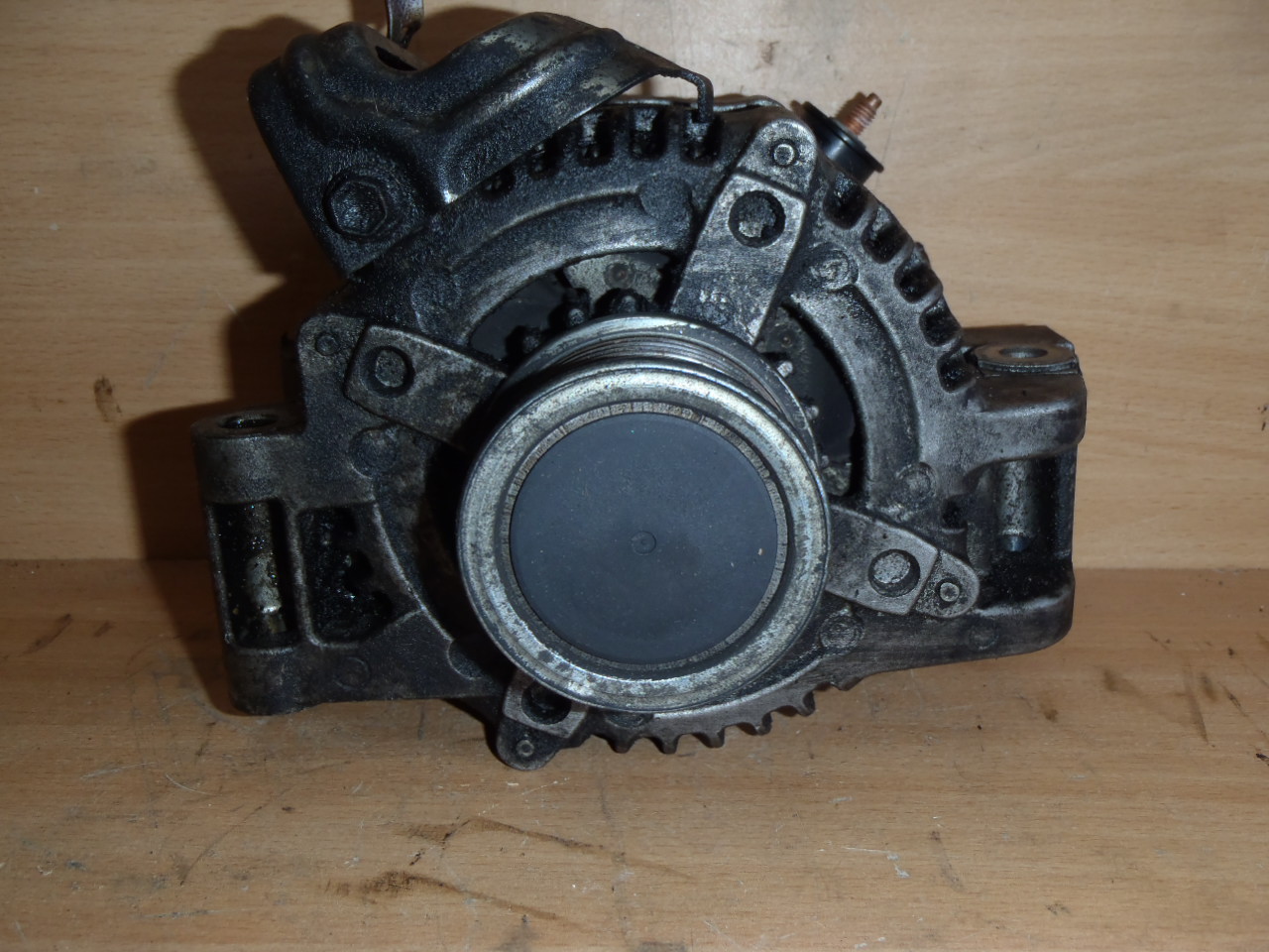 Alternátor 2.2 D-CAT