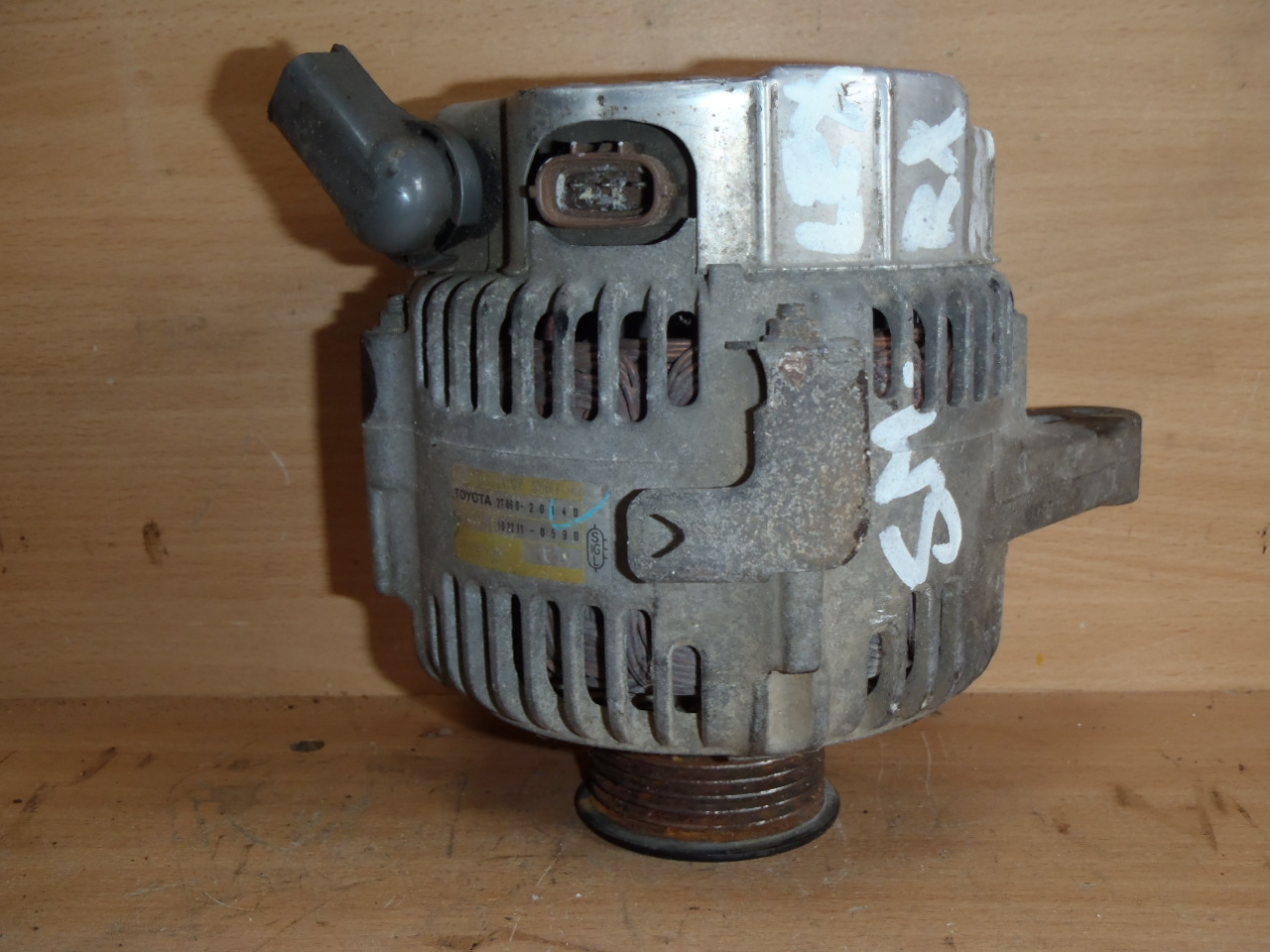 Alternátor RX 300 V6