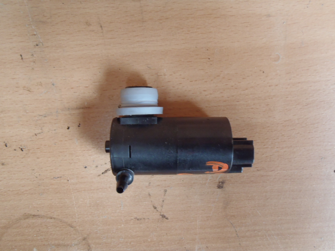 Motorek ostřikovačů 1.0 VVT-i NOVÝ DÍL