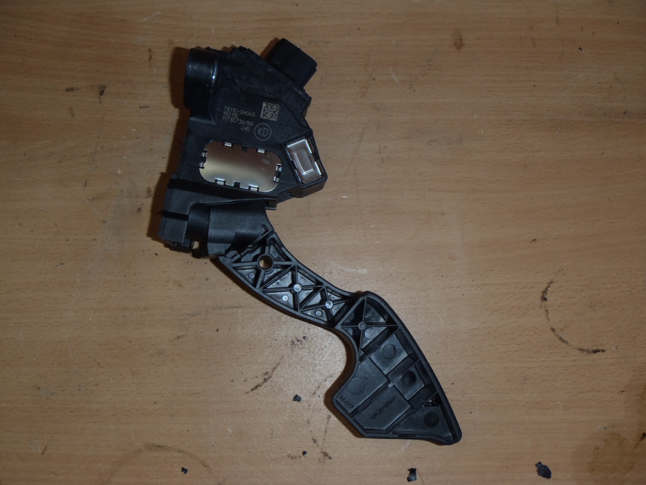 Pedál plynu 1.0 VVT-i NOVÝ DÍL