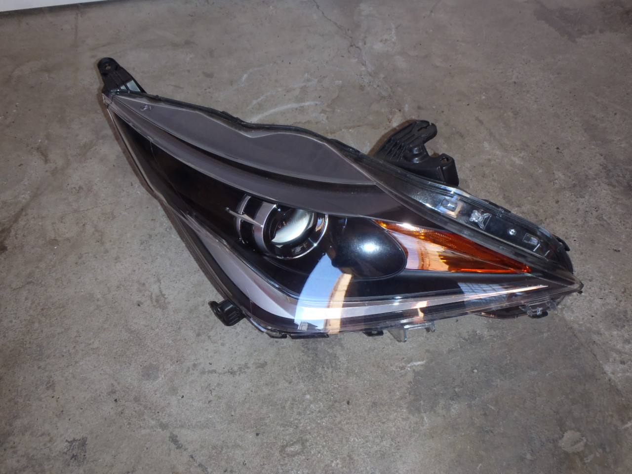 P.P. světlo 1.0 VVT-i NOVÝ DÍL