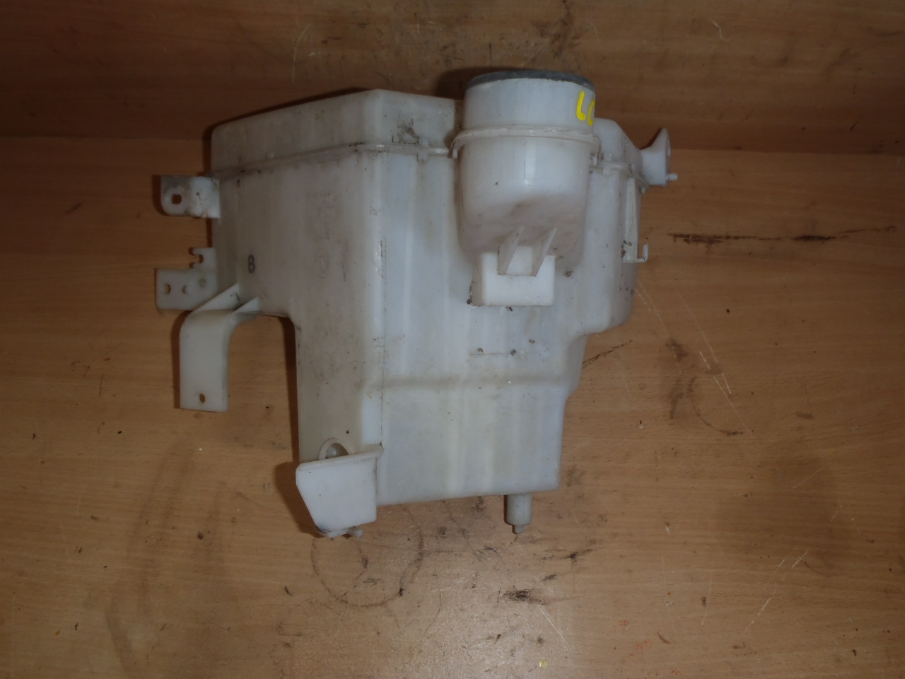 Nádoba ostřikovačů