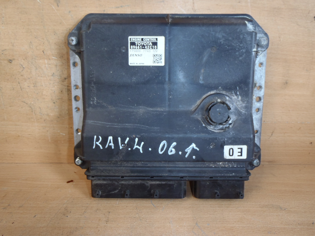 Motorová řídící jednotka 89661-42C10