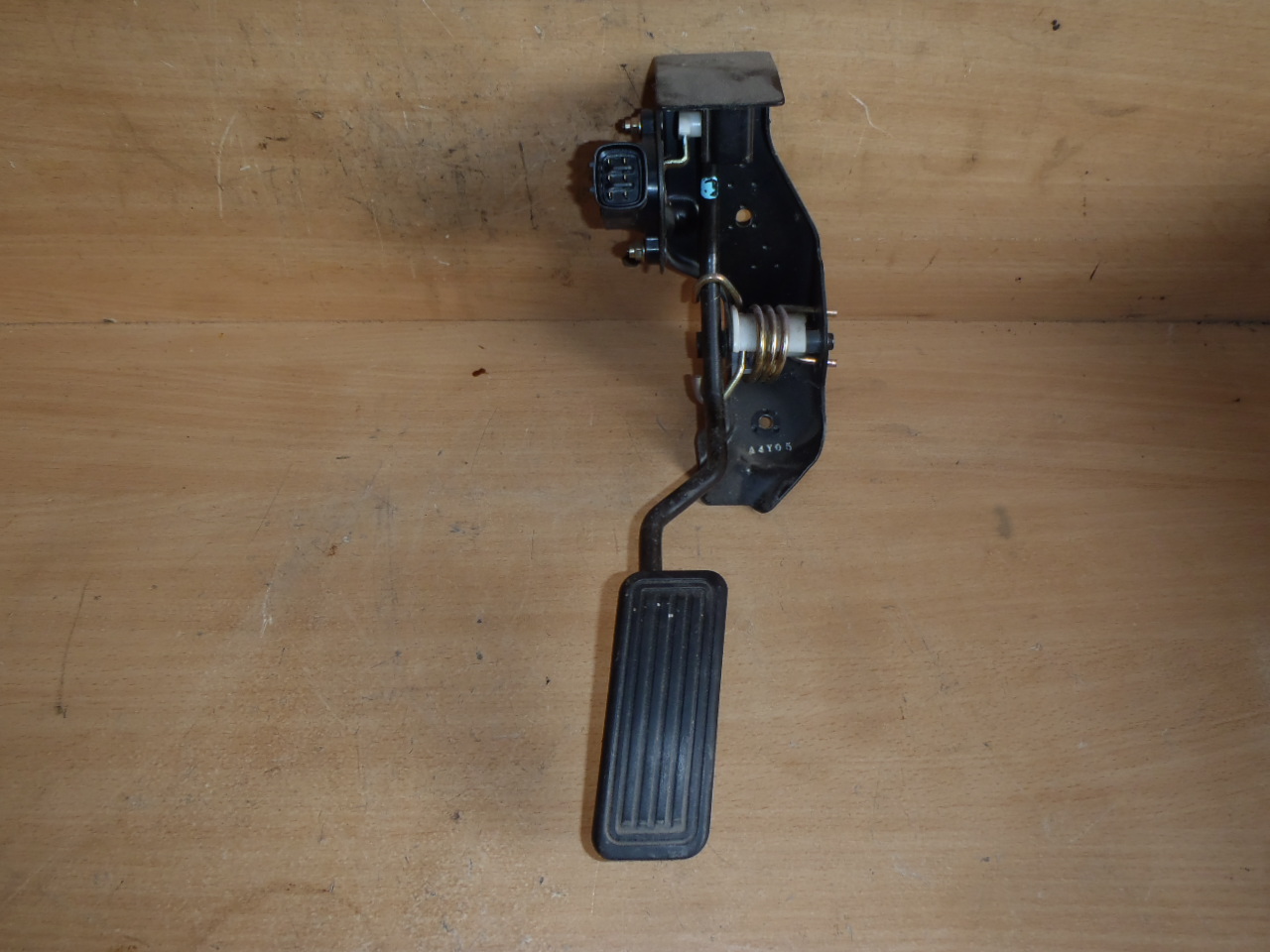 Pedál plynu s potenciometrem 89281-52021