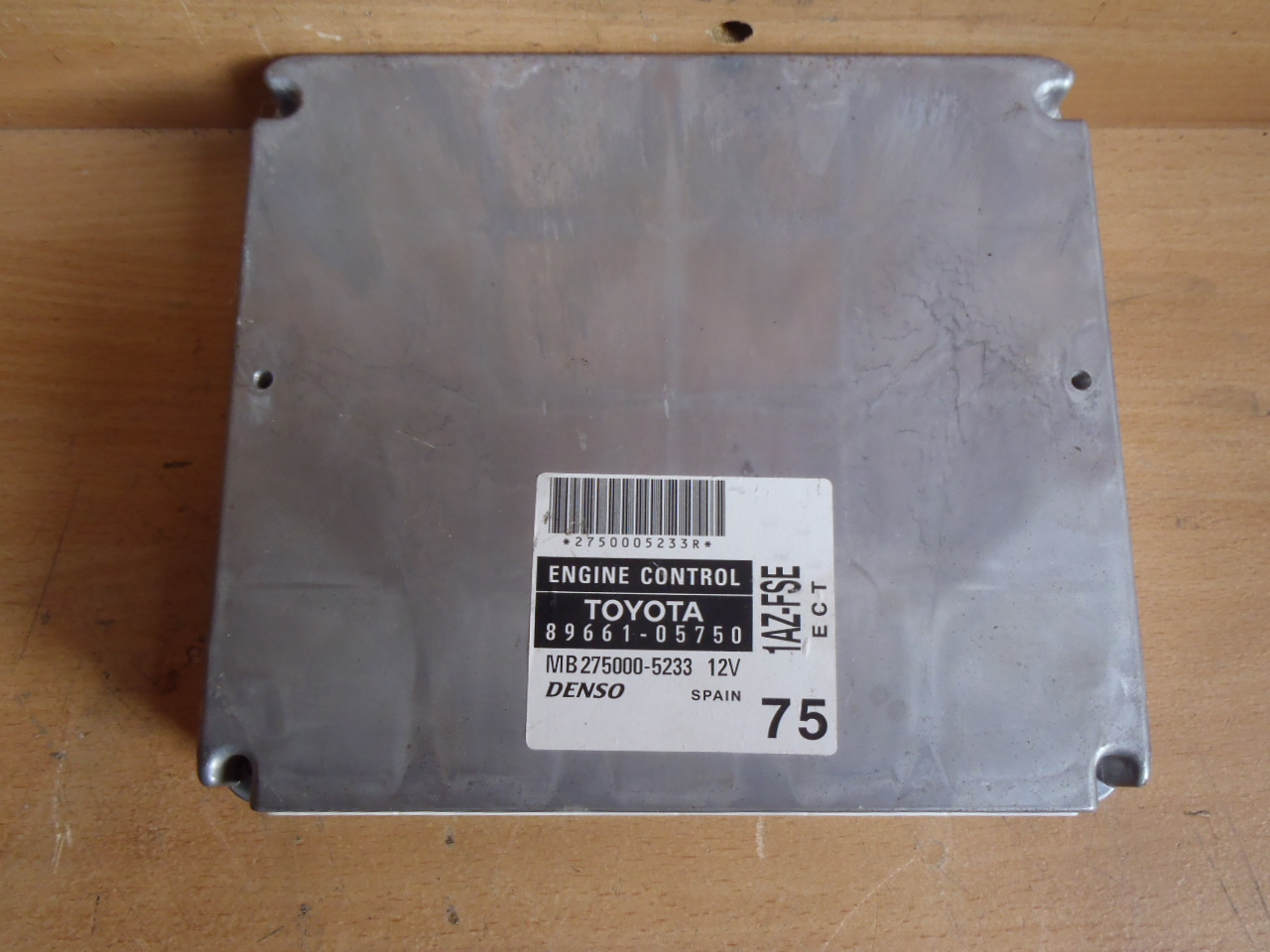 Motorová řídící jednotka 2.0 VVT-i 89661-05750