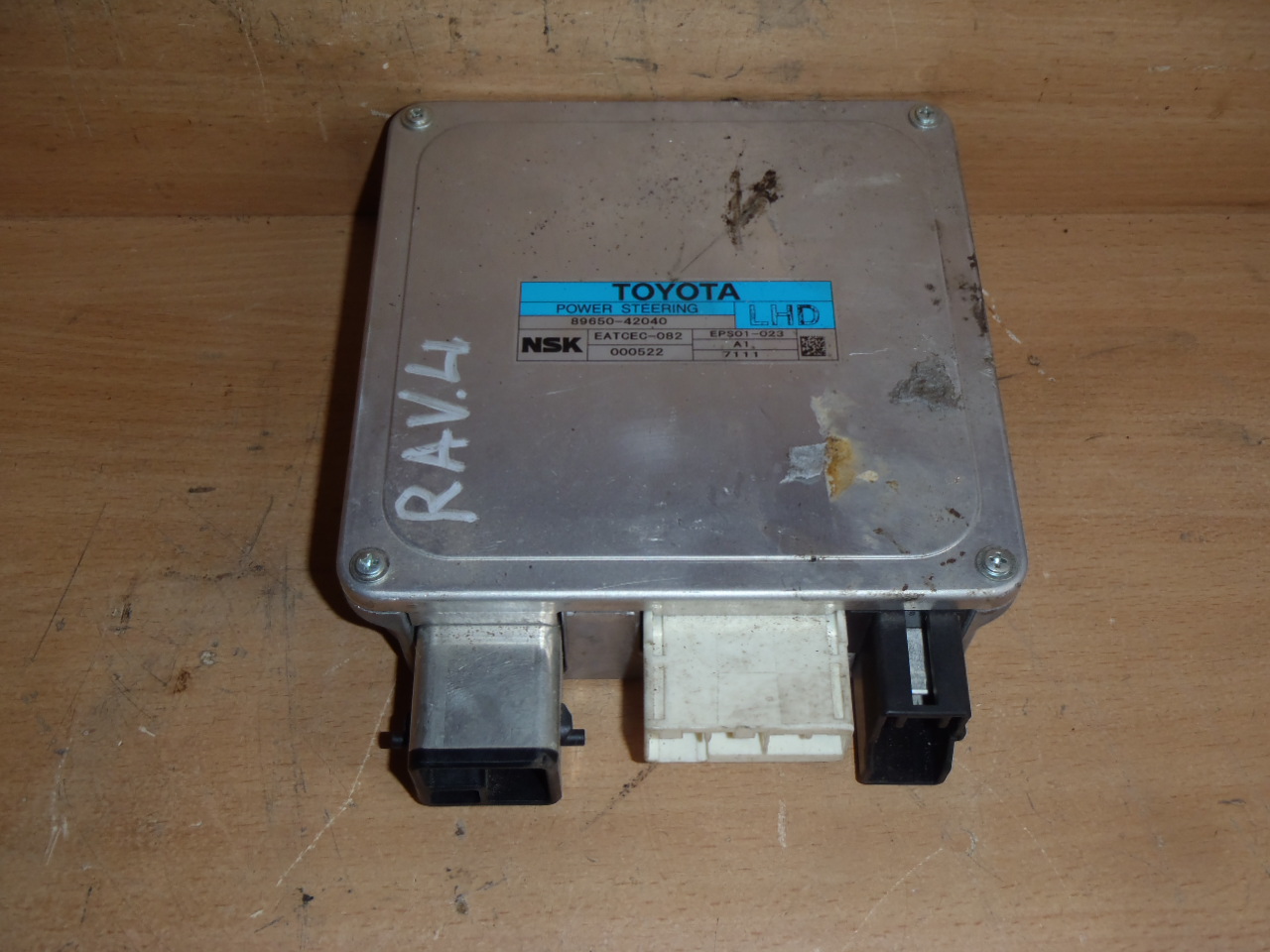 Power steering 89650-42040