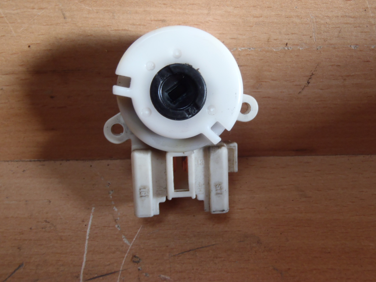 Oříšek pod spínačku