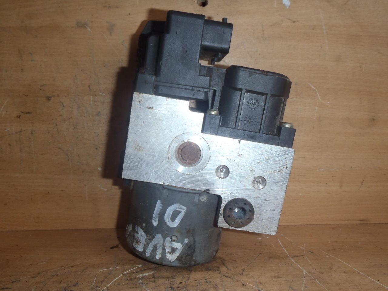 Kostka ABS 2.0 D4D 44510-05030