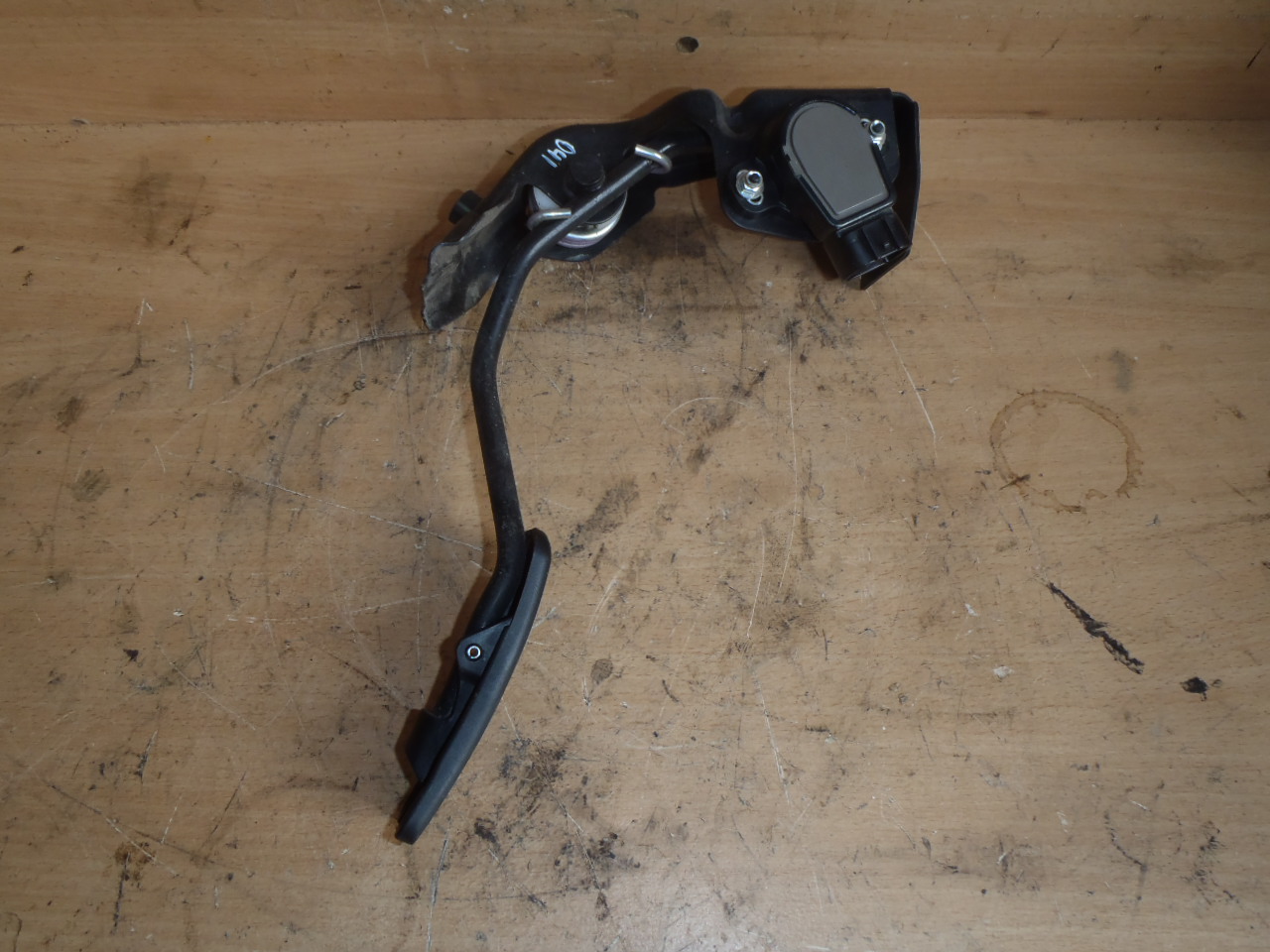 Pedál plynu s potenciometrem D4D,D-CAT