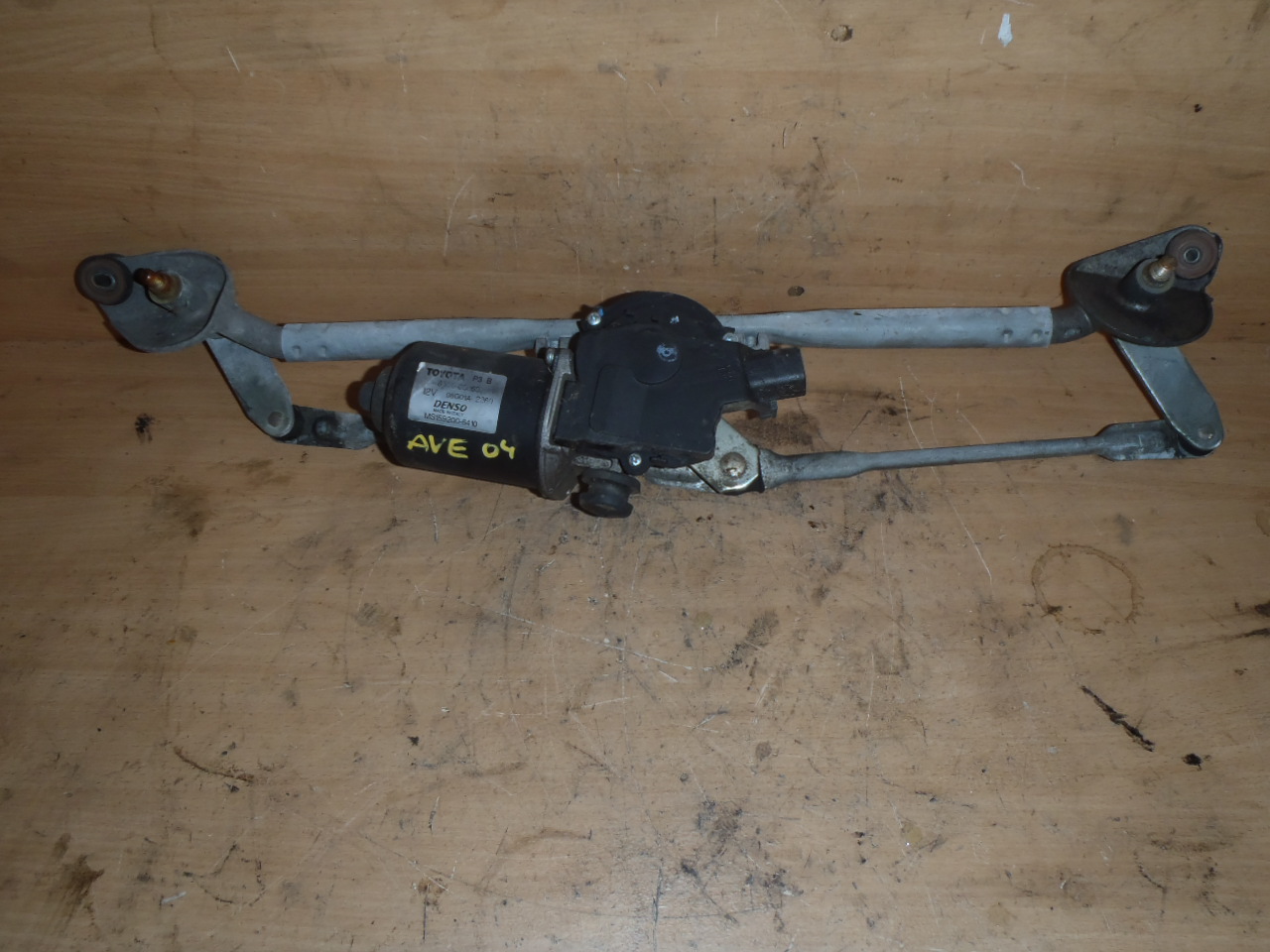 Táhla stěračů + motorek