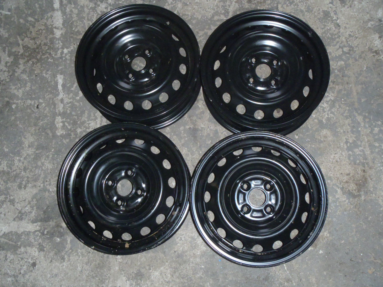 Nový disk 4x100 5Jx15H2 ET39