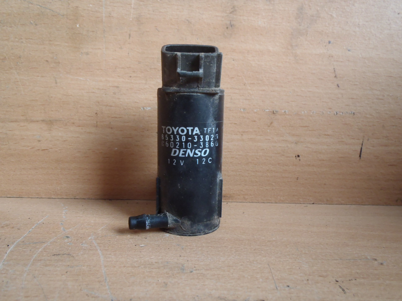 Motorek ostřikovače