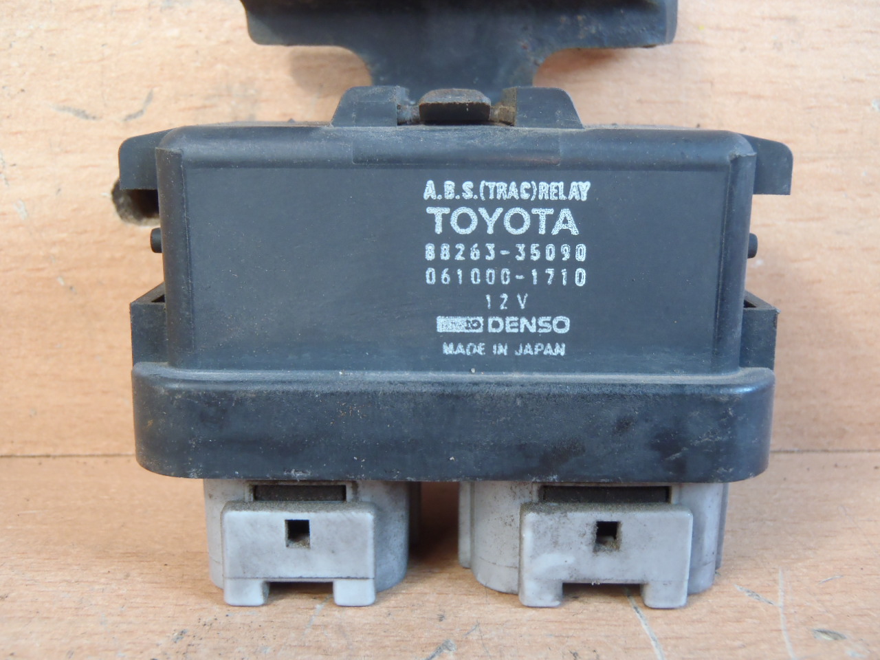 Relé 88263-35090