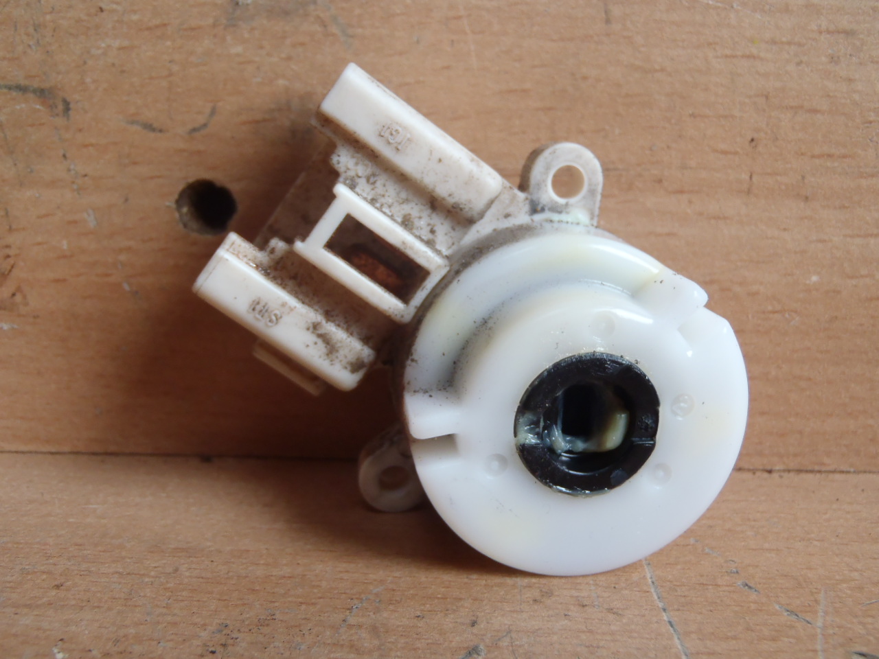 Oříšek pod spínačku