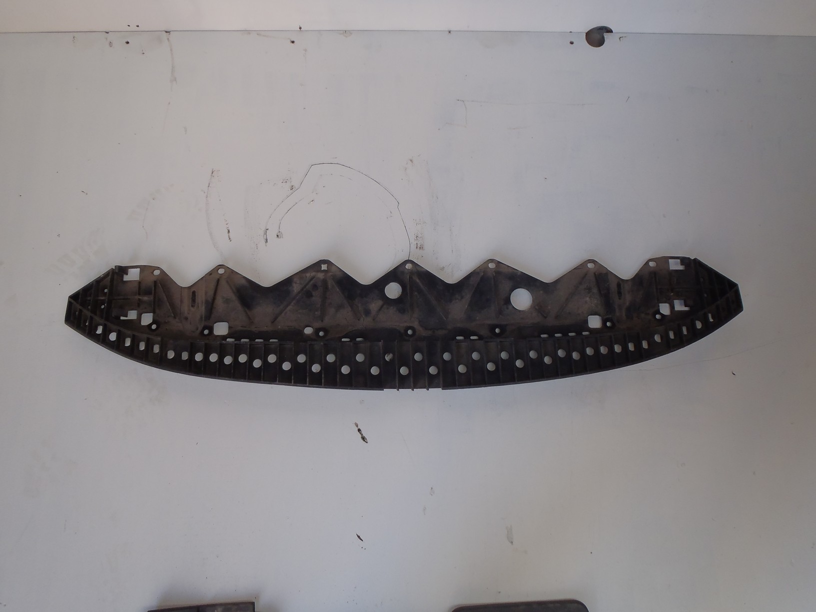 Plast pod př. nárazník