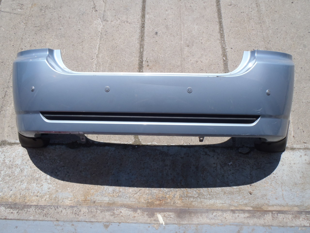 Zadní nárazník hatchback