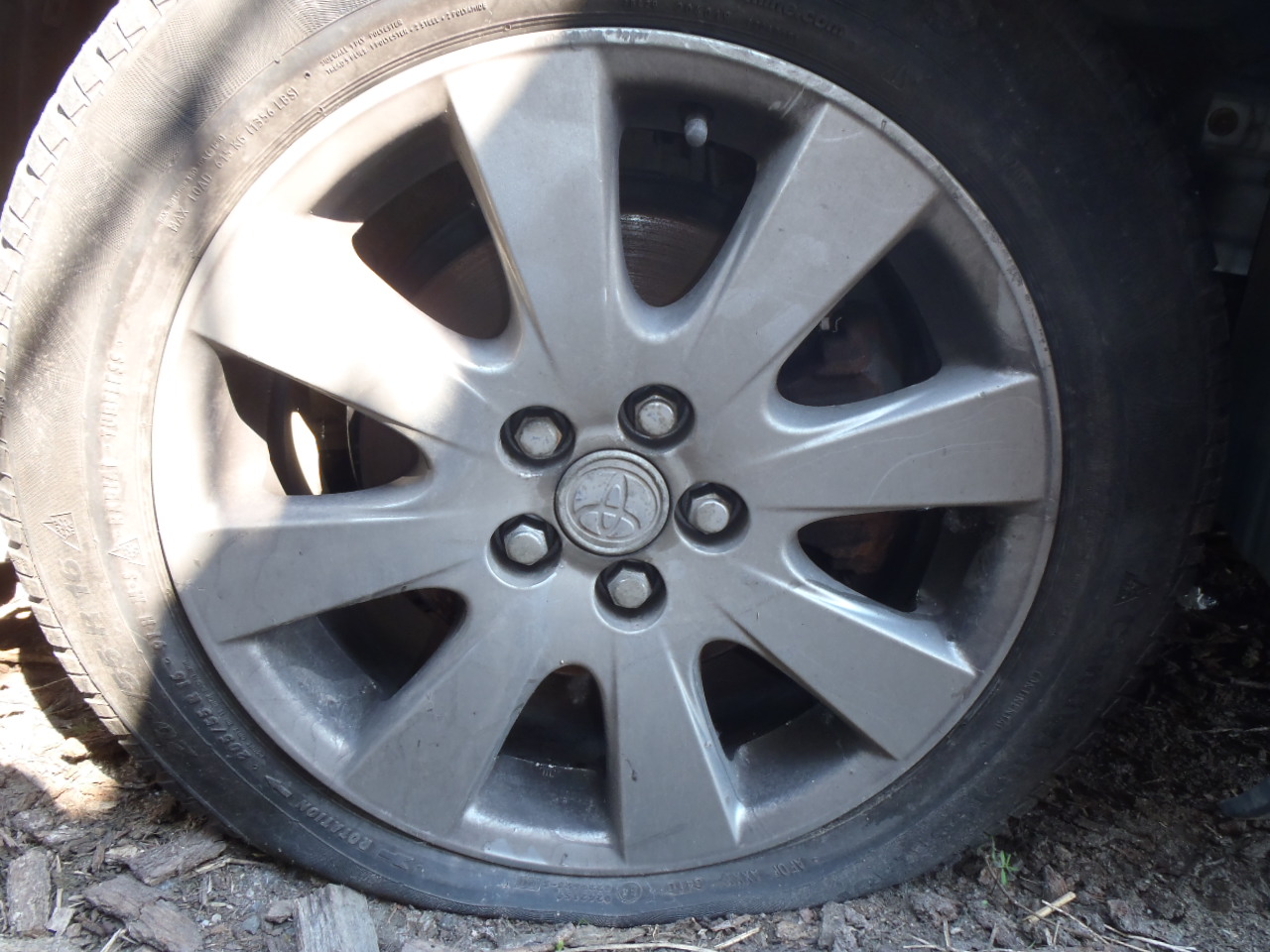Disky 16" Avensis T25