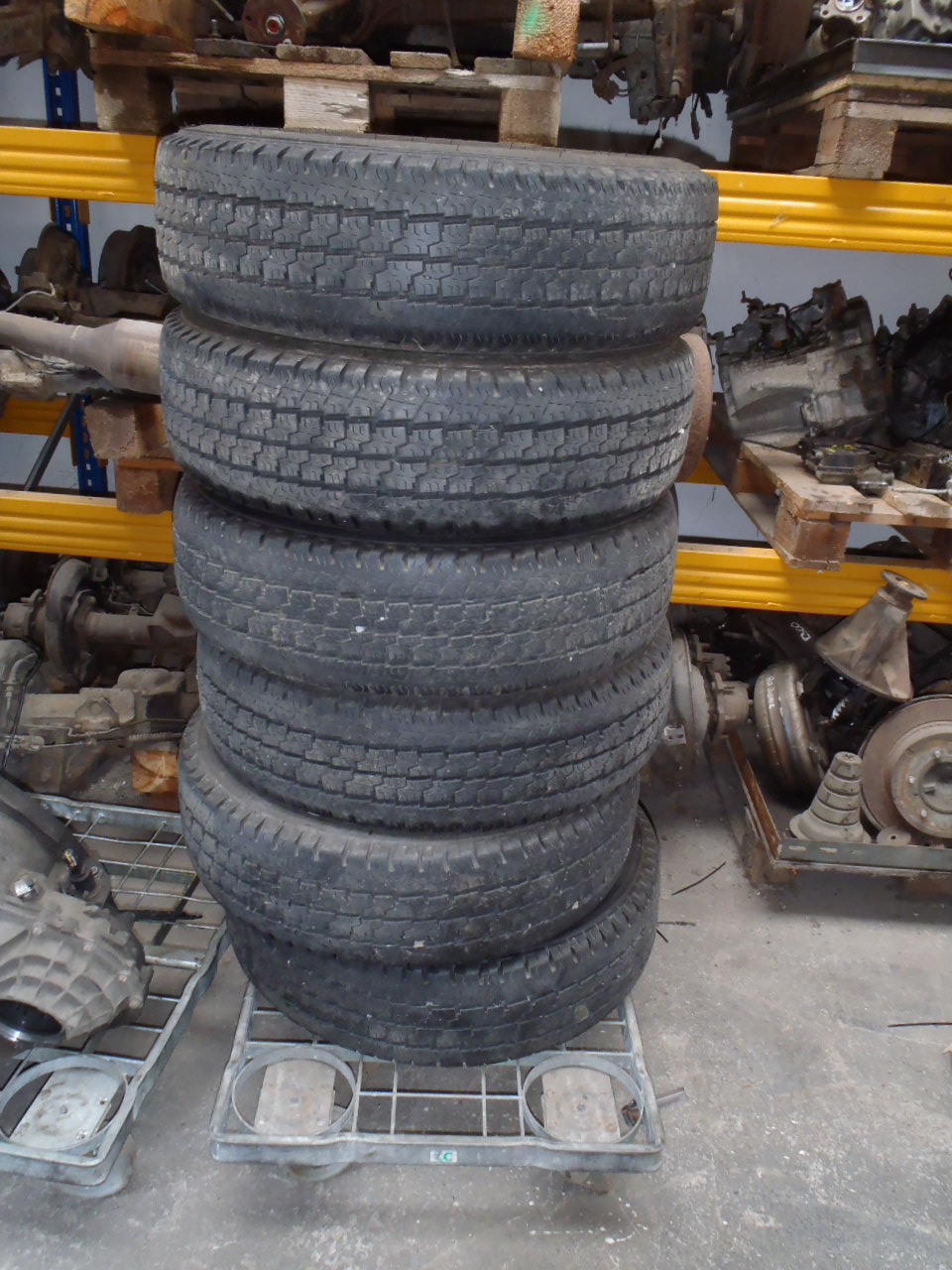 Michelin Agilis 81 215/75/C16 6 KS