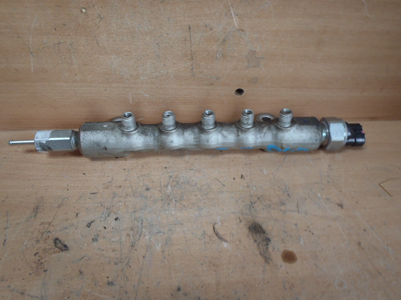 Vstřikovací lišta 2.2 D4D 89458-71010