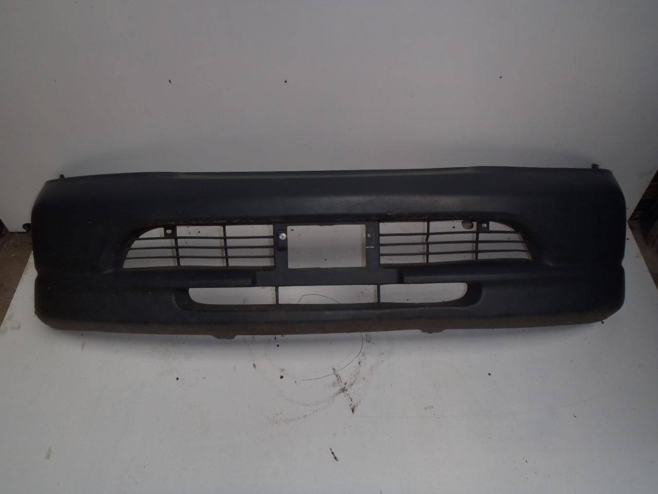 Přední nárazník 