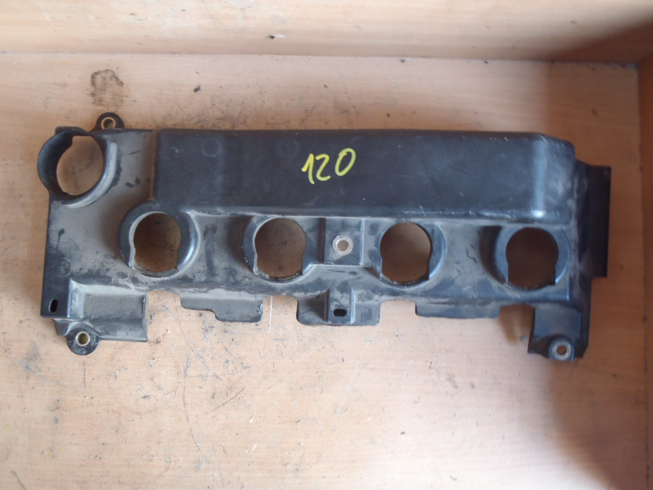 Kryt ventilového víka