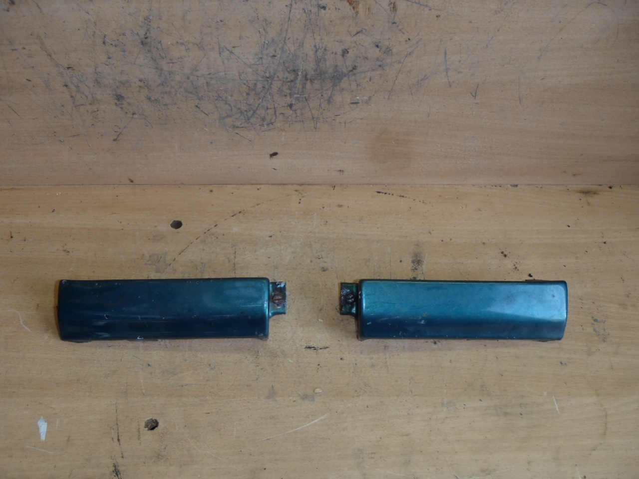 Plechy pod zadní světla