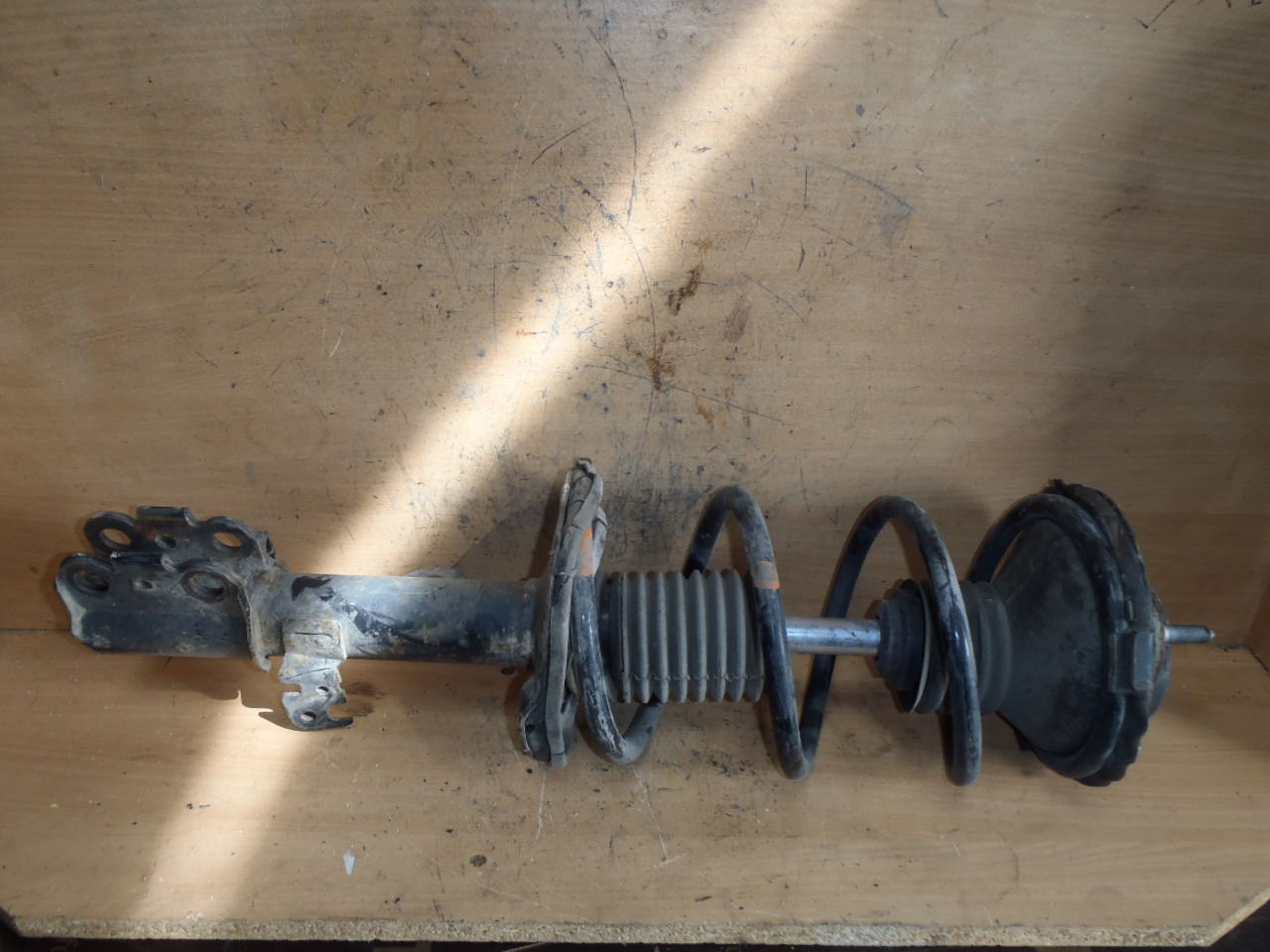 P.P. tlumič s pružinou