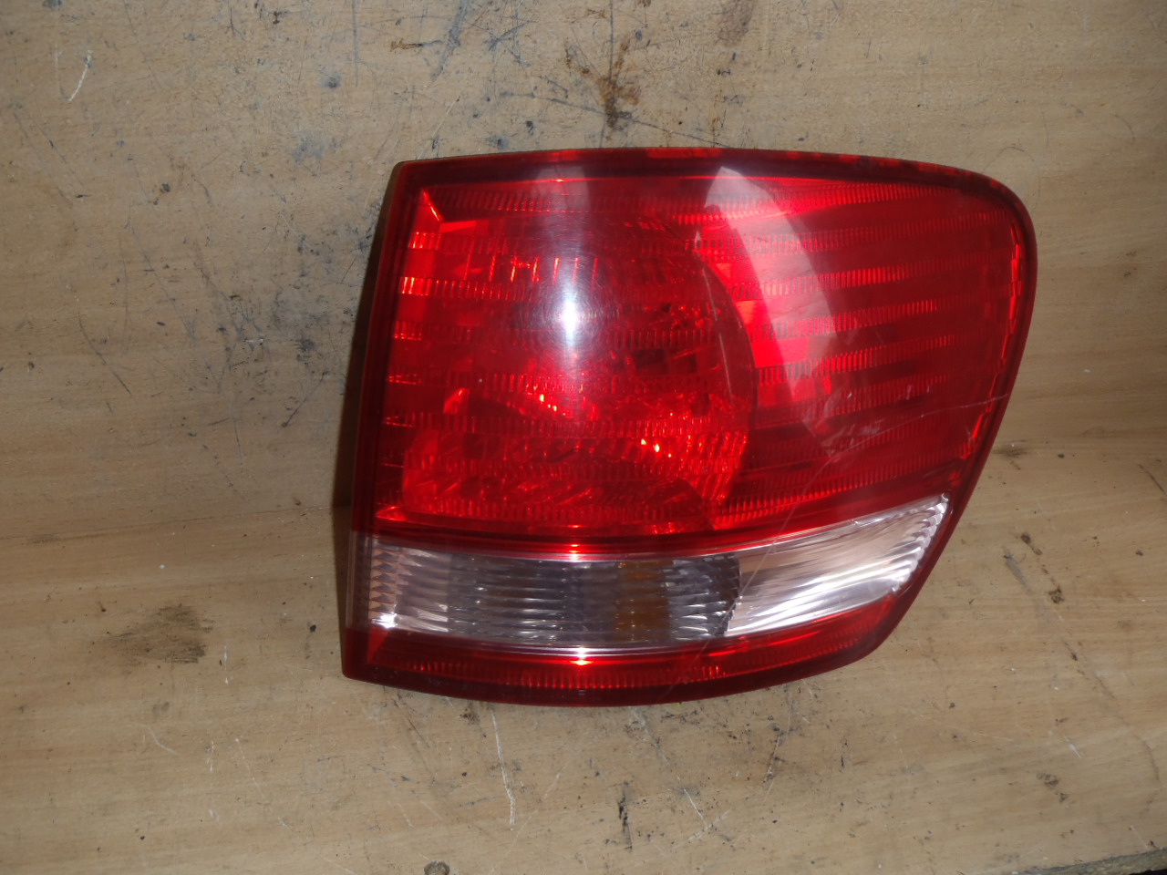 P.Z. světlo do blatníku před faceliftem