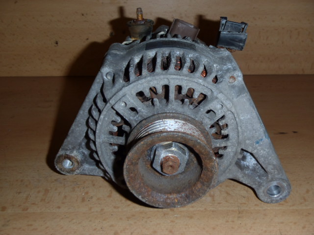 Alternátor RAV4 2.0 VVT-i