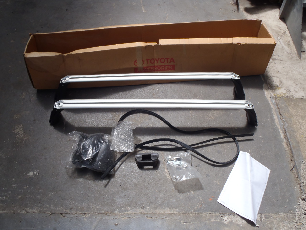 Příčníky na střechu nové