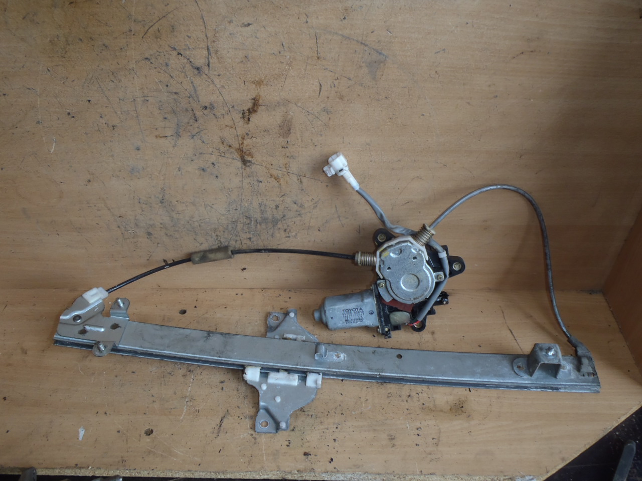 Stahovačka okna L. 3.dvéř