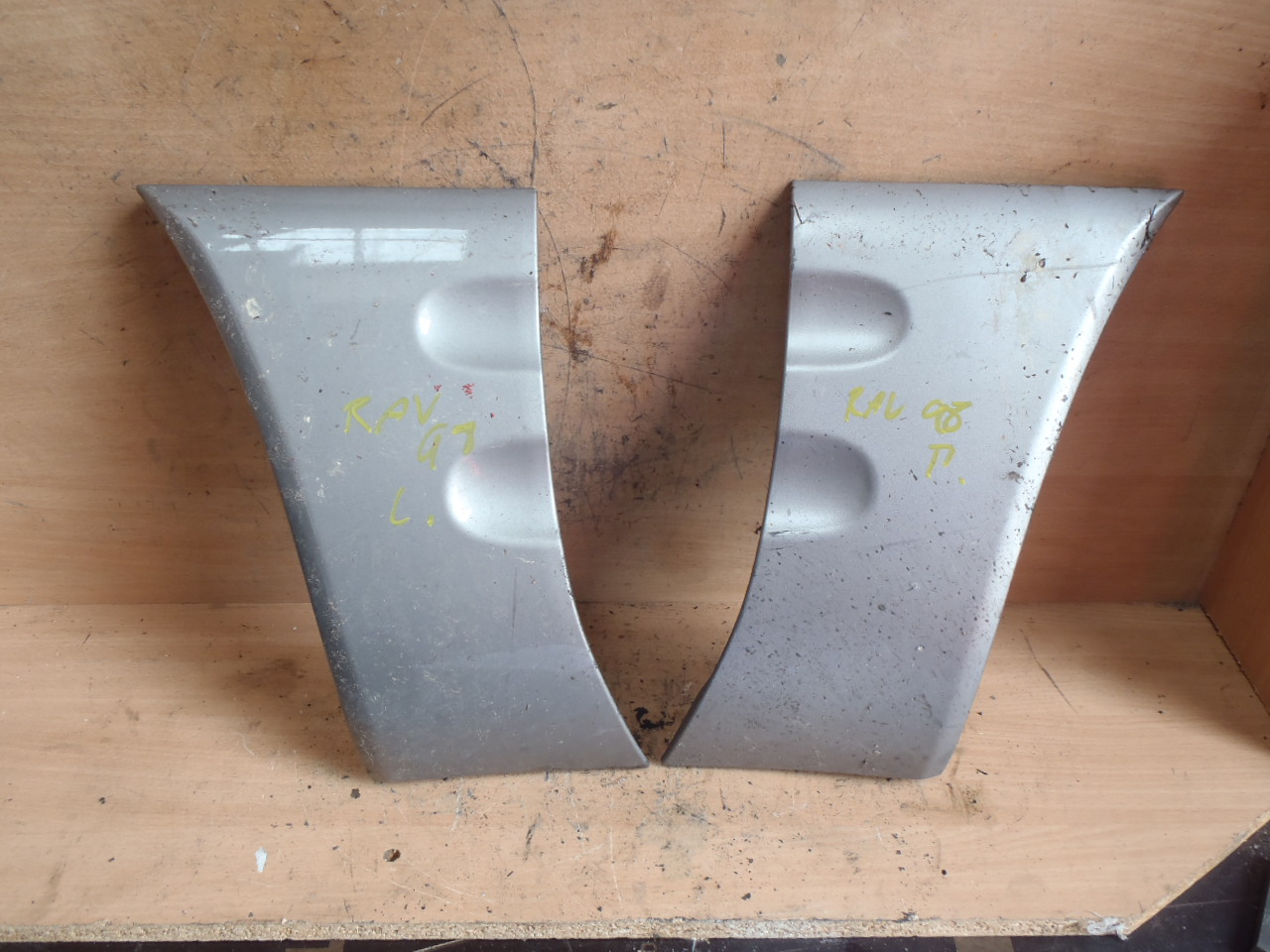 Lišty na blatníky L+P