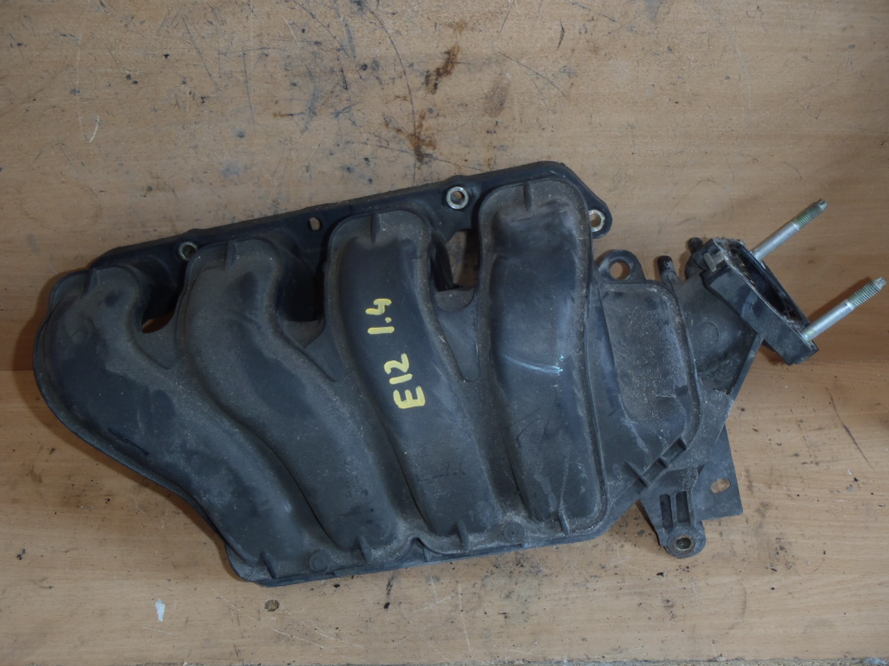 Sání 1.4 VVT-i