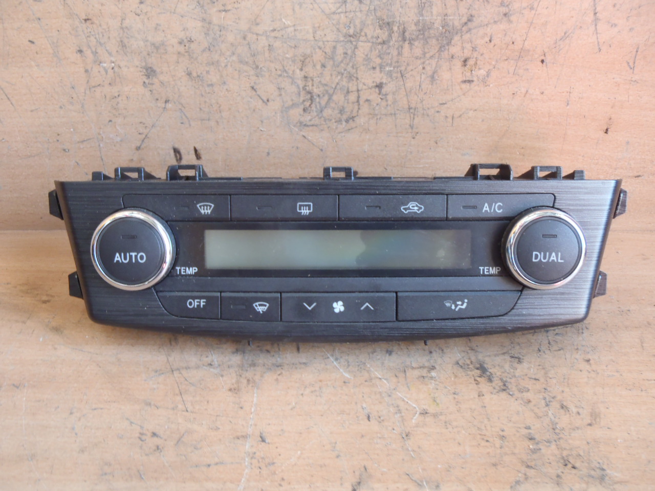 Ovládání klimatizace 