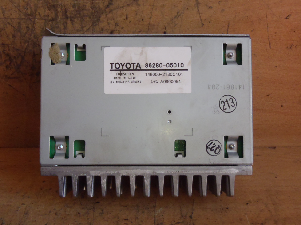 Anténní zesilovač 86280-05010