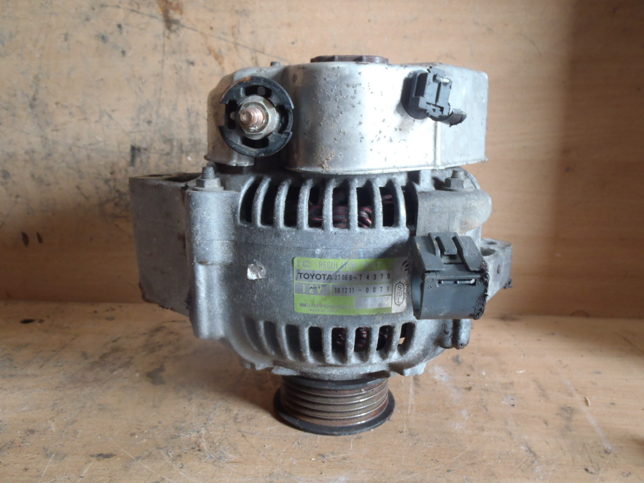 Alternátor 2.0i 27060-74370