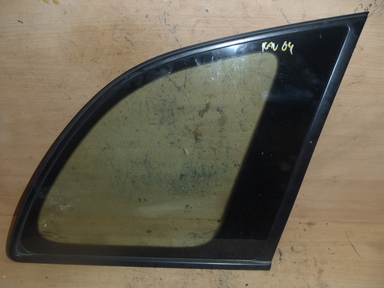 P.Z. okno do kufru 5.dvéř